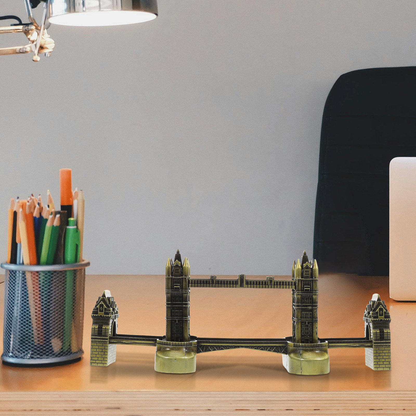 London Tower Bridge Metal Scul - Home Office London ulasan dan harga